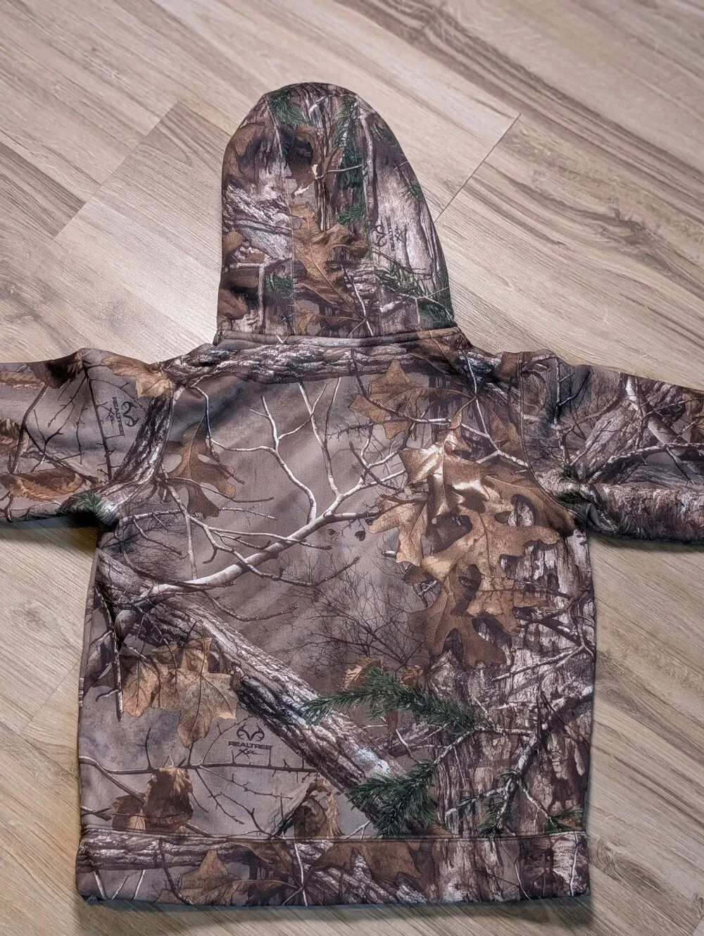 Under Armor real tree camo hoodie Youth Small